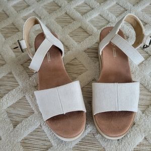 Toms Diana wedge sandal size 8.5